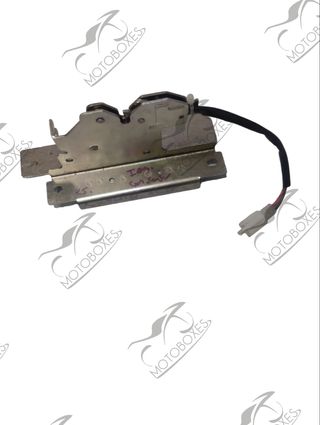CERRADURA ASIENTO IZQUIERDO KYMCO SUPER DINK 125 2009-2016