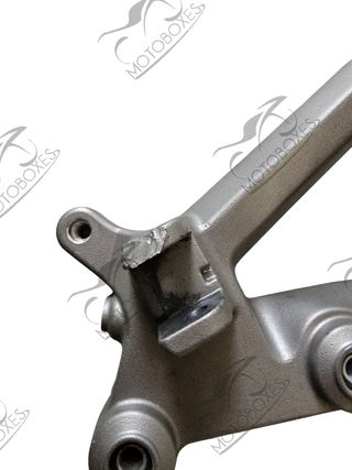 SOPORTE ESTRIBO DERECHO APRILIA SHIVER 750 2007-2009 — imagen 2